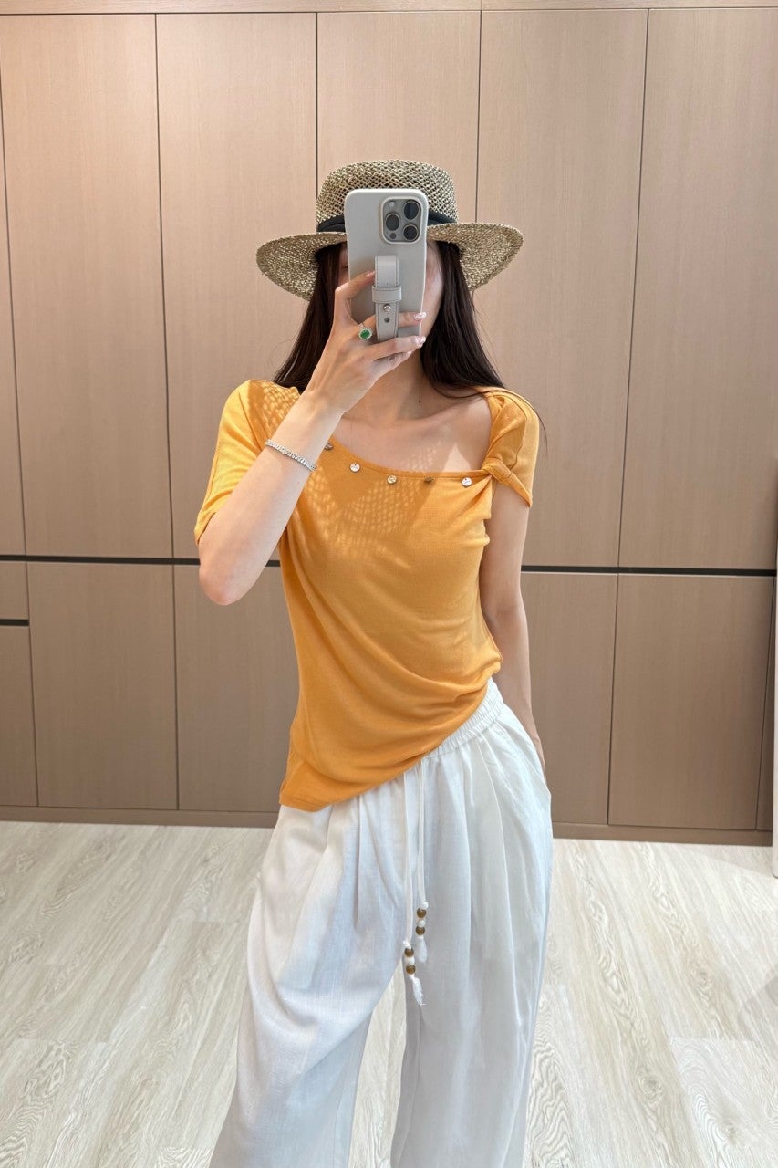 0_ec4Ud018svc11sg0se9849z4_nmkvd6.jpg?type=e1920_std