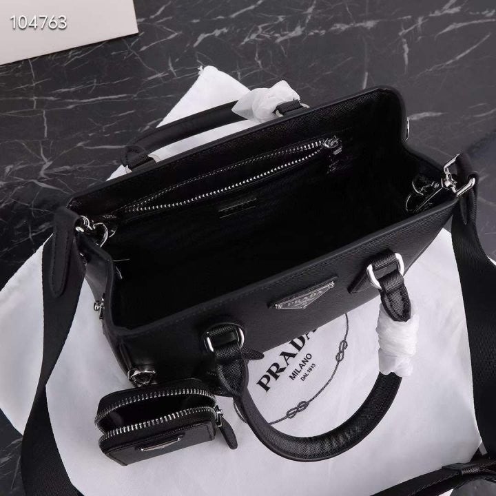 e_i0aUd018svc1geuper9a5omk_fciblk.jpg?type=e1920_std