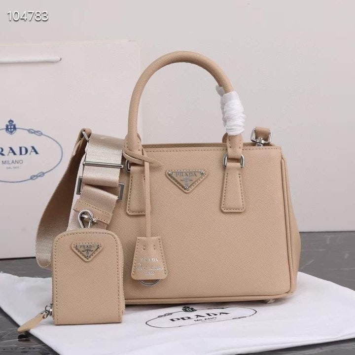 c_10aUd018svcuo19vf02wrah_fciblk.jpg?type=e1920_std