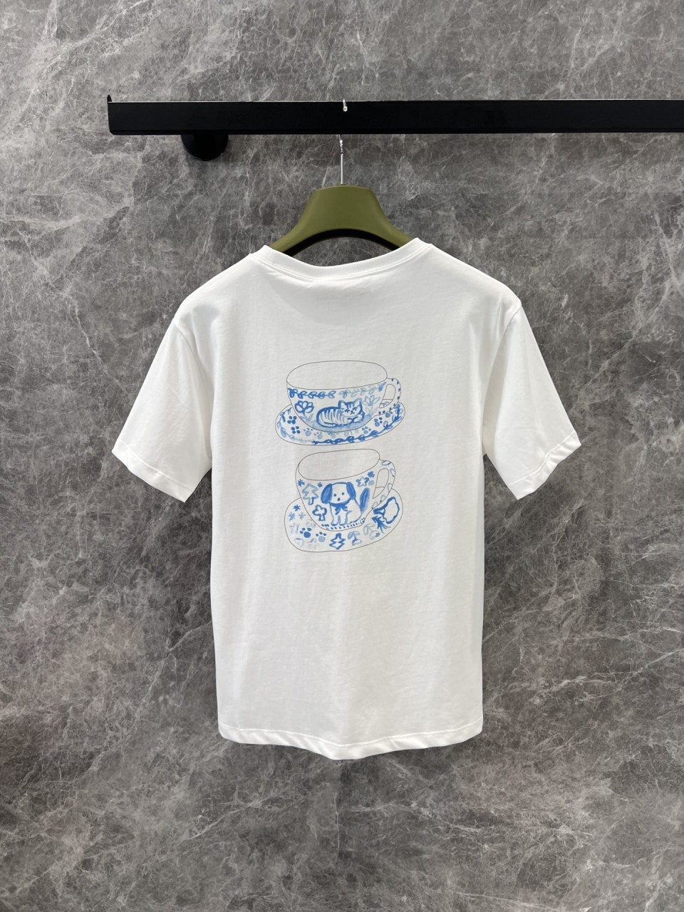 0_iidUd018svccihf8y1hb00o_1mx42.jpg?type=e1920_std
