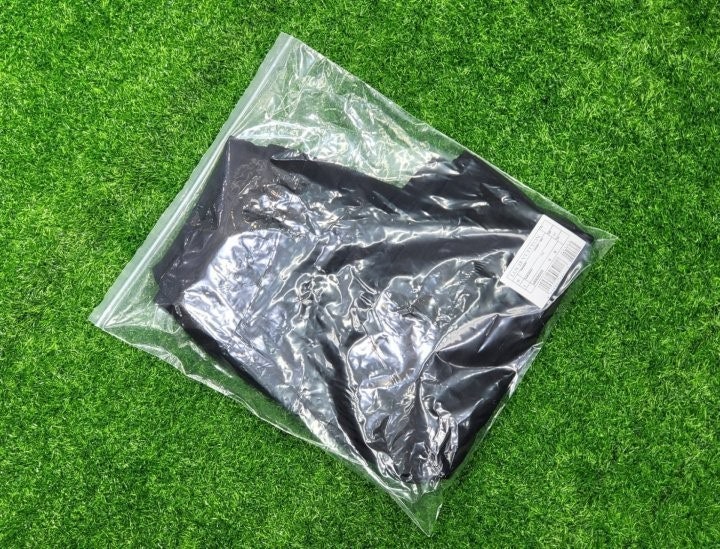 0_e5bUd018svc1x34gp3w05bdp_fciblk.jpg?type=e1920_std