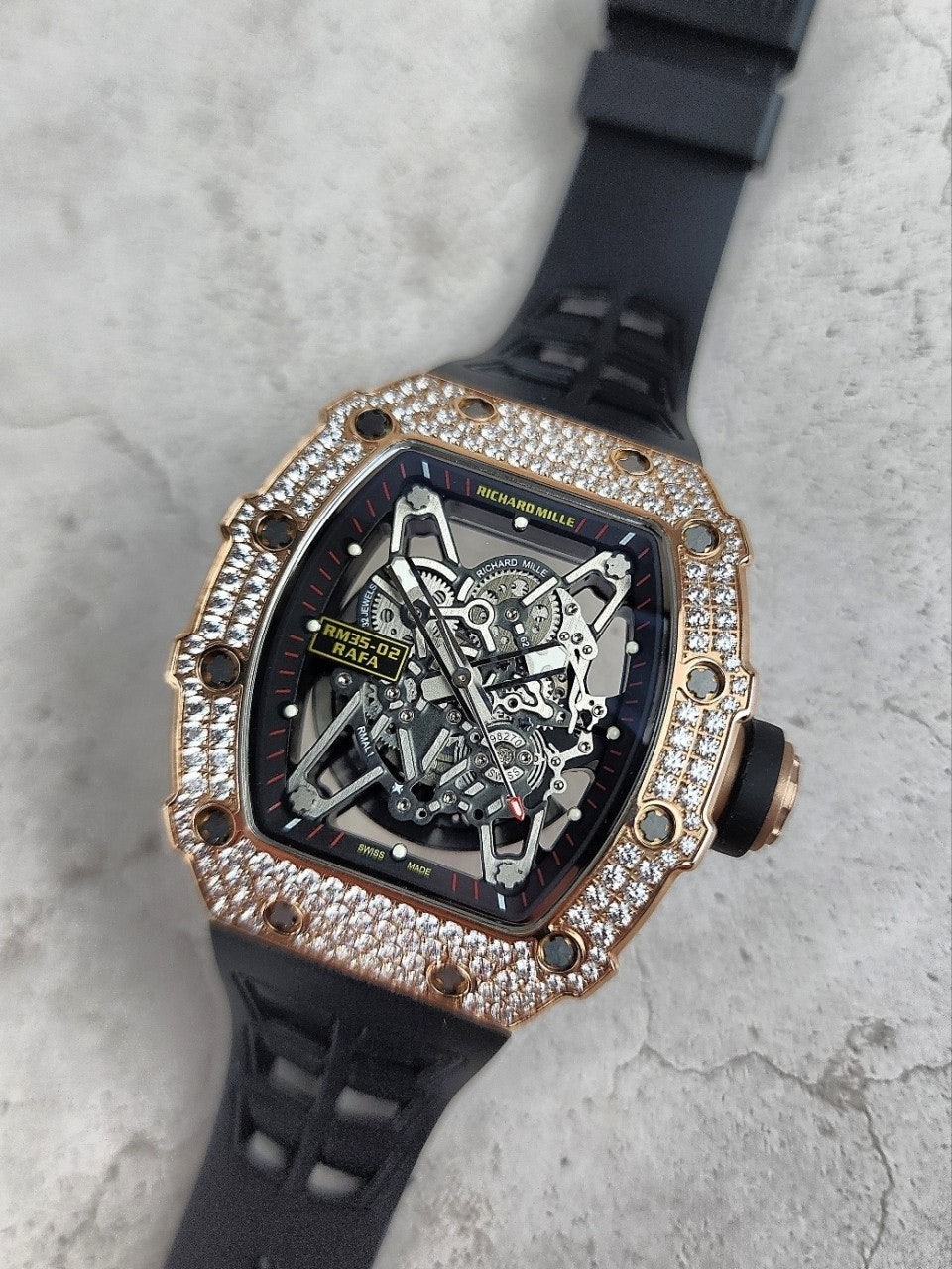 d_79bUd018svc1s7tl3ho29ltz_413zjm.jpg