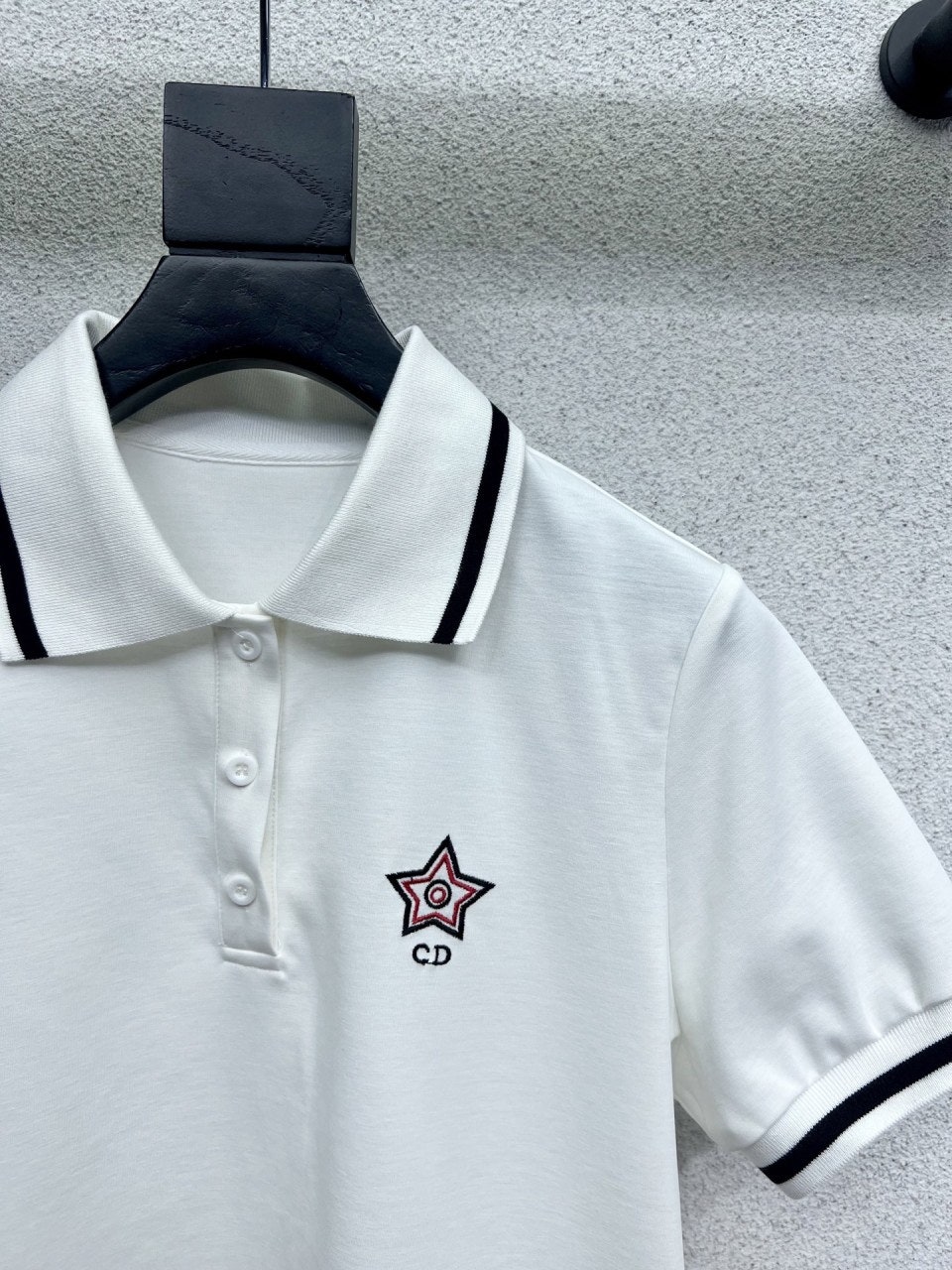 c_fggUd018svc14jfswazlu689_1mx42.jpg?type=e1920_std