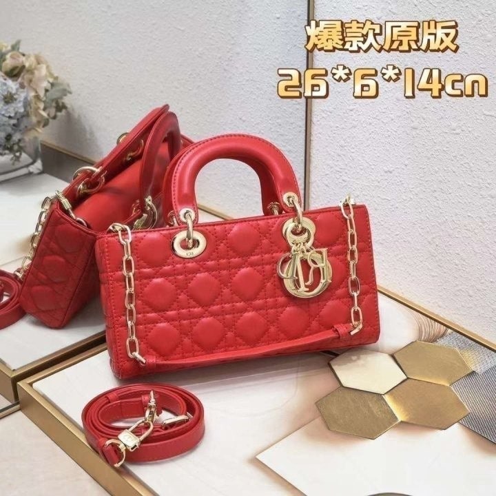 e_8ihUd018svc1sbmpv8qm6yyr_fciblk.jpg?type=e1920_std