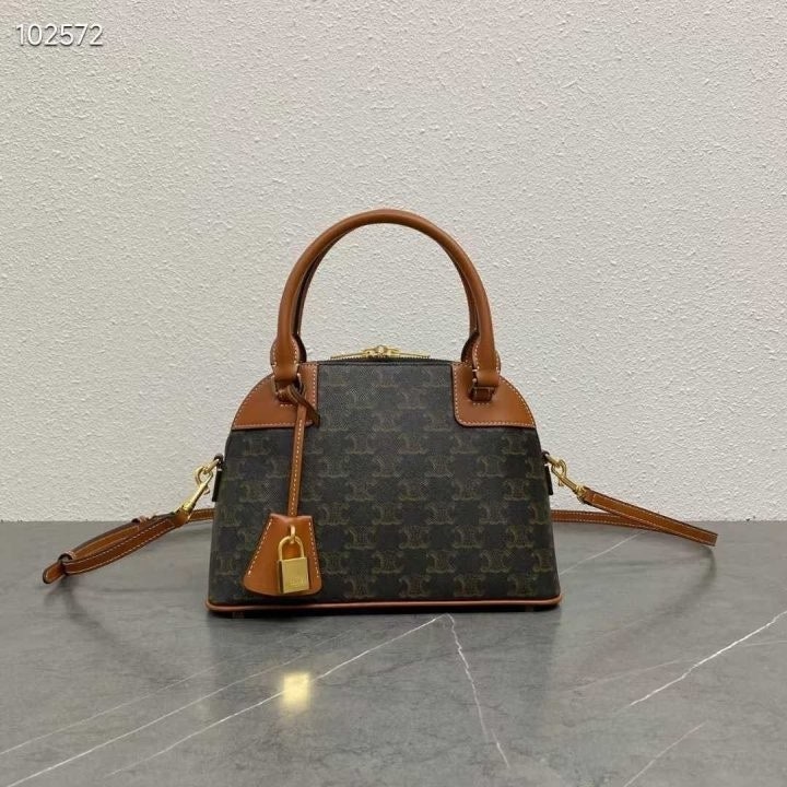 5_477Ud018svc1vjazxmnxmprm_fciblk.jpg?type=e1920_std