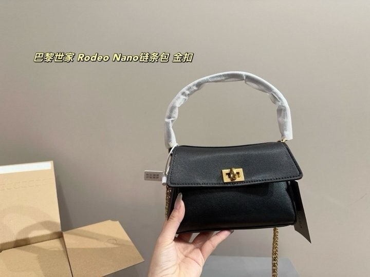 b_a71Ud018svcoamhan80wl13_fciblk.jpg?type=e1920_std
