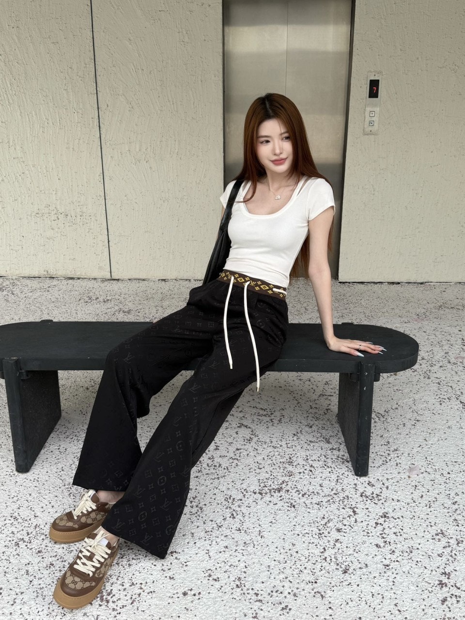 g_7d6Ud018svchcb4x2b05epi_1mx42.jpg?type=e1920_std