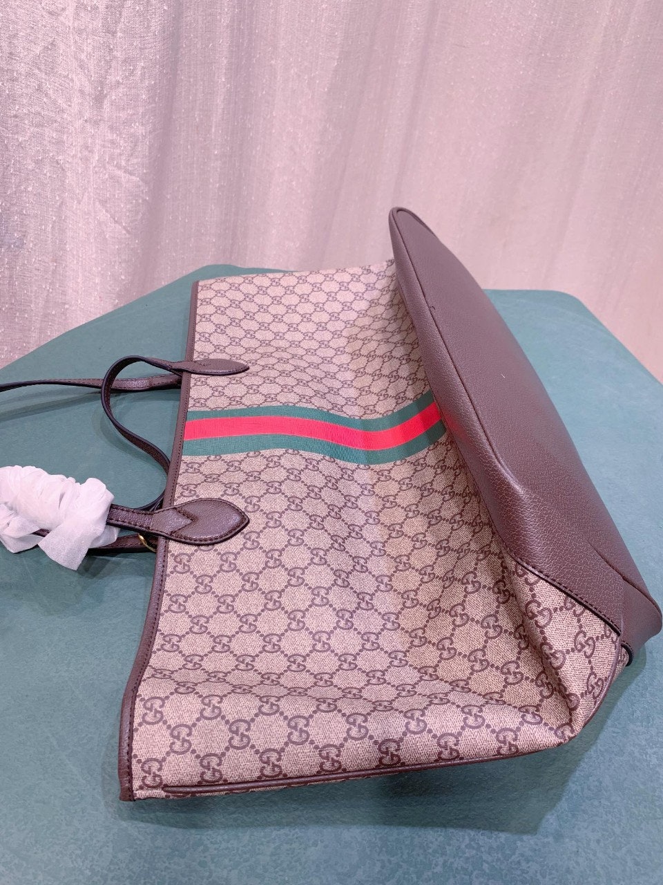 3_8edUd018svc1y1rucqutykfn_eg520k.jpg