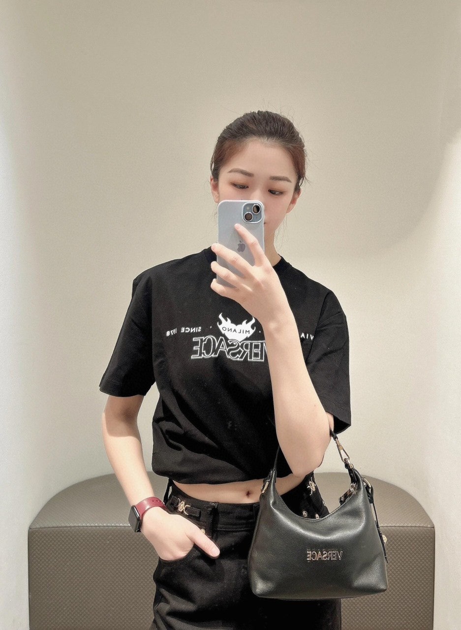 a_i1dUd018svc15mr6m8gxuglt_1mx42.jpg?type=e1920_std