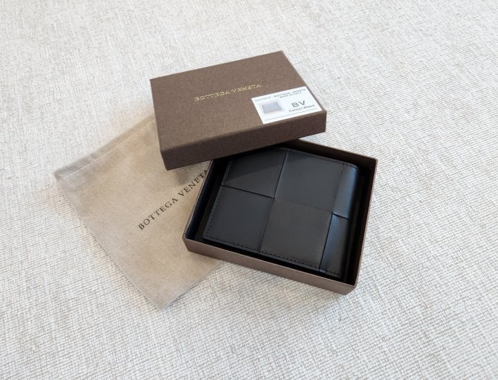 0_12aUd018svcu7e3pmetpybb_fciblk.jpg?type=e1920_std