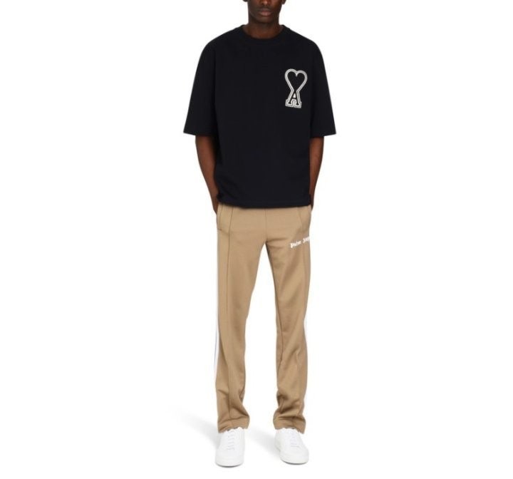 j_72dUd018svc1ivw62xmuf3vx_fciblk.jpg?type=e1920_std