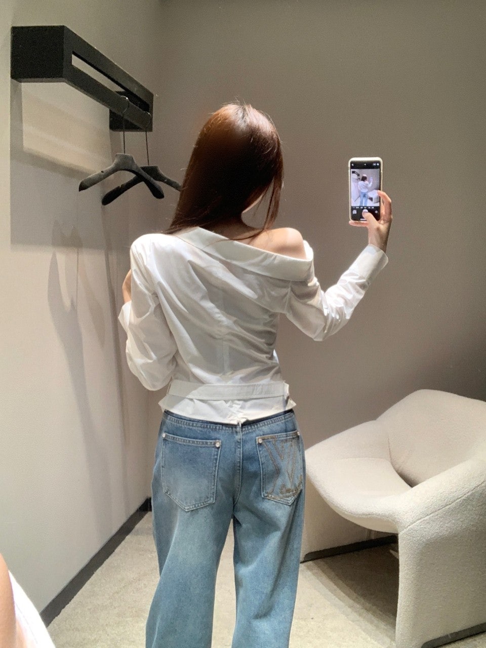g_ebbUd018svc1xwckz5wtzt4w_1mx42.jpg?type=e1920_std