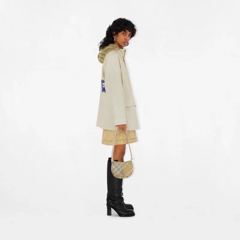 h_560Ud018svc1phpz6kxzf8fu_es7bce.jpg?type=e1920_std