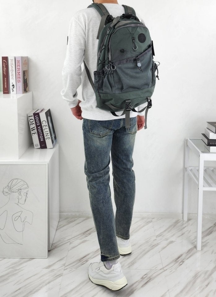 6_6a2Ud018svc1xbf6otfuxp9o_qzj65b.jpg?type=e1920_std