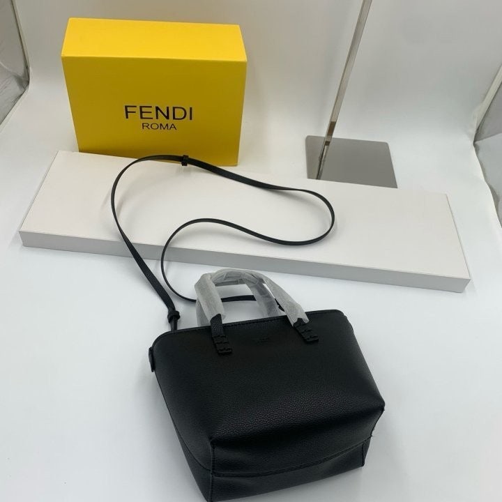 j_d5fUd018svcitlqngy6qorc_fciblk.jpg?type=e1920_std