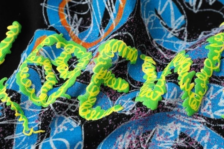 b_0hfUd018svc1fuqw7i9b9gz0_fciblk.jpg?type=e1920_std