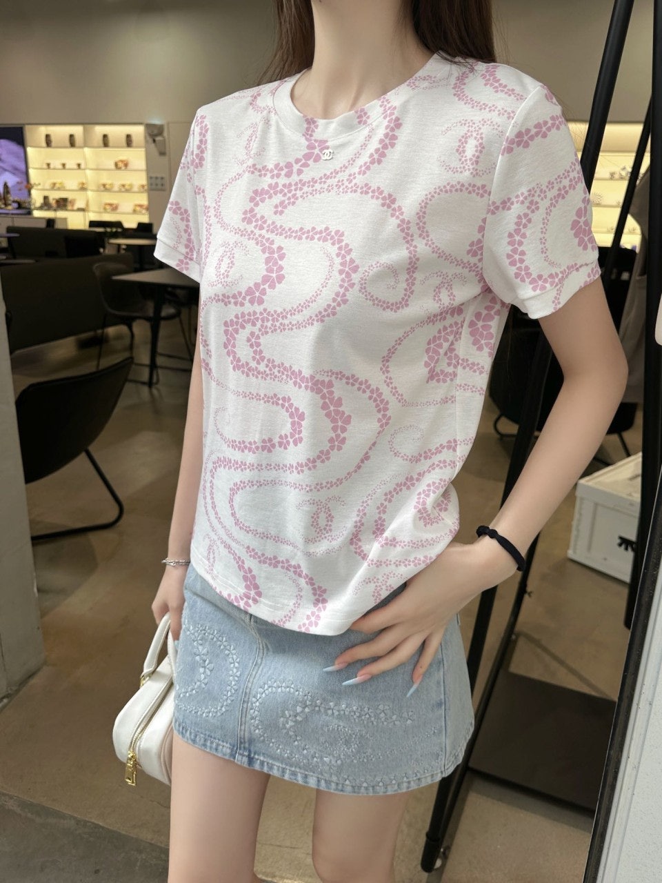 c_h1eUd018svct8ph8jvv5tzd_1mx42.jpg?type=e1920_std