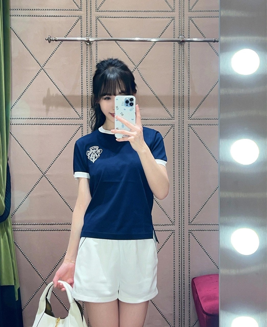 4_446Ud018svc1ite1vs7jws6l_1mx42.jpg?type=e1920_std