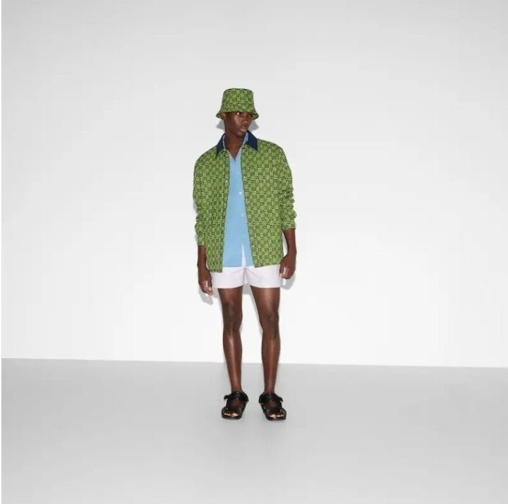 7_6hfUd018svcalotztbkflce_fciblk.jpg?type=e1920_std