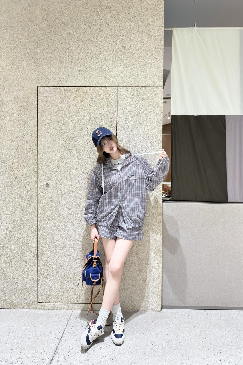 6_c2hUd018svco9qlw46moy73_1mx42.jpg?type=e1920_std