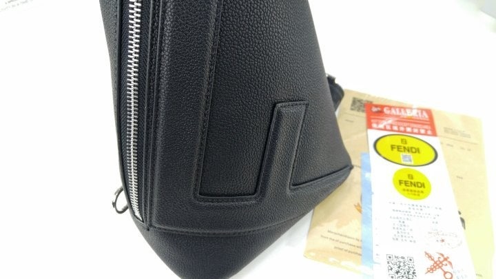 f_02aUd018svc1u5guvv5vxl86_fciblk.jpg?type=e1920_std