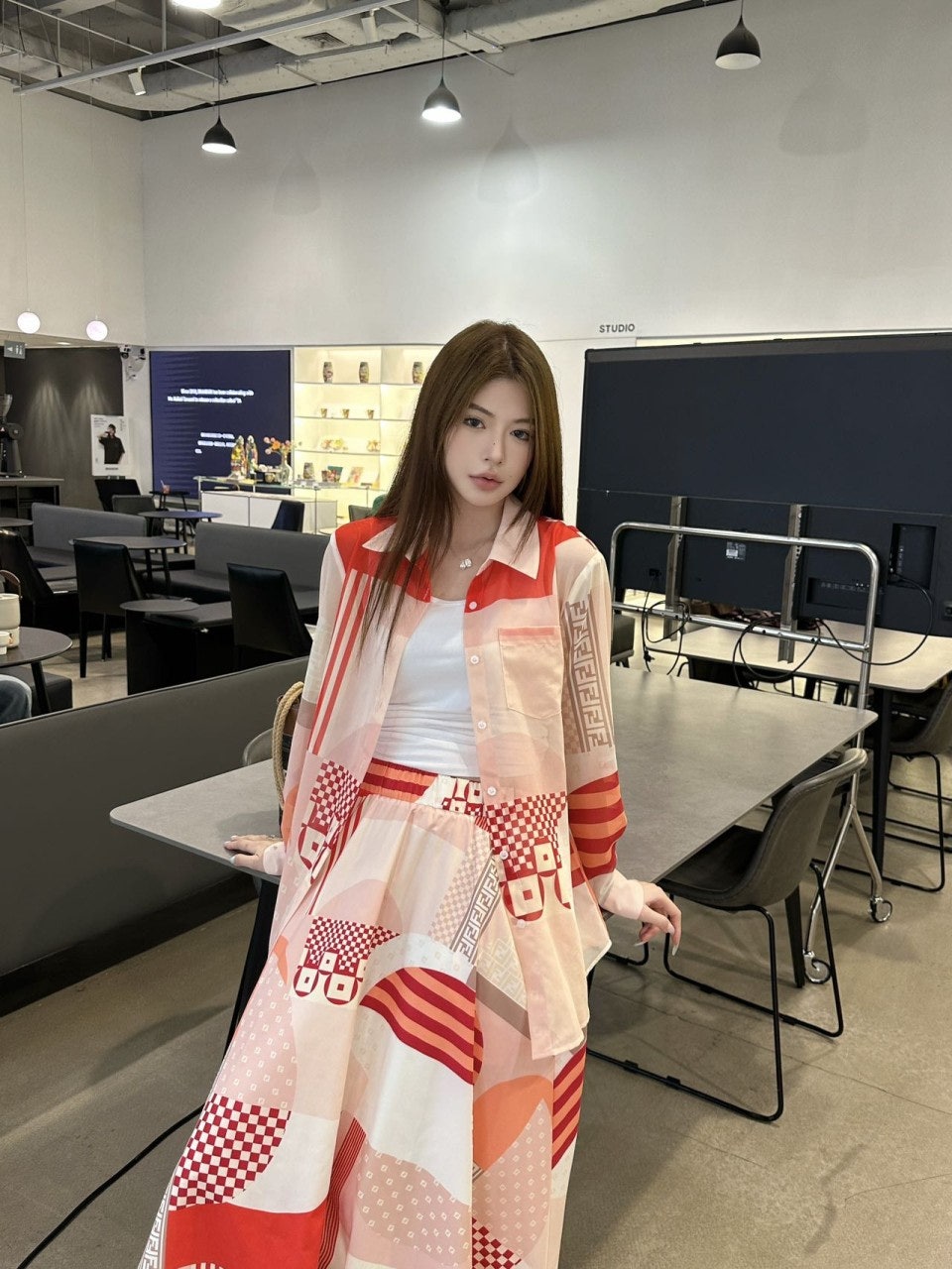 3_i4hUd018svchspx24l43mwg_1mx42.jpg?type=e1920_std
