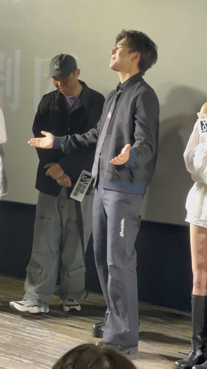 i_8feUd018svcy9ggiiyin8hq_1mx42.jpg?type=e1920_std