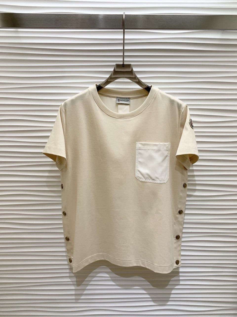 d_e72Ud018svcr589g6d0x5hm_1mx42.jpg?type=e1920_std