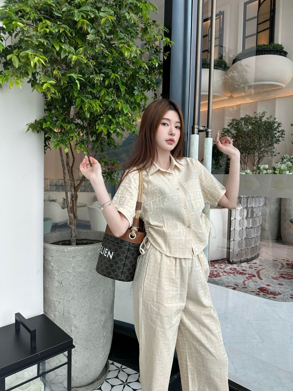 4_0e1Ud018svc12gof8n5fm0aj_1mx42.jpg?type=e1920_std