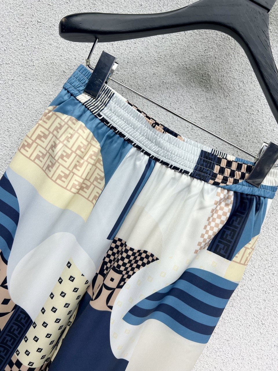 b_84iUd018svc1xg3h2ritcaau_1mx42.jpg?type=e1920_std