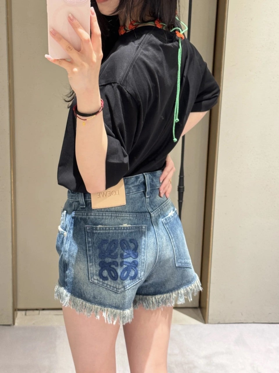 4_2dbUd018svcq5xmqzgi9uap_1mx42.jpg?type=e1920_std