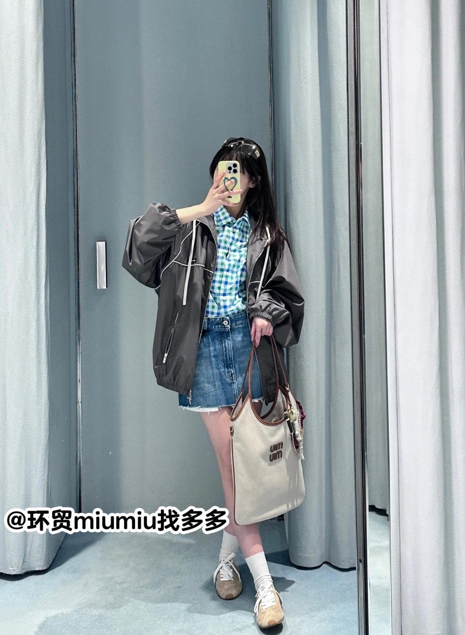 i_g96Ud018svc1qb9lpegkvxc_1mx42.jpg?type=e1920_std