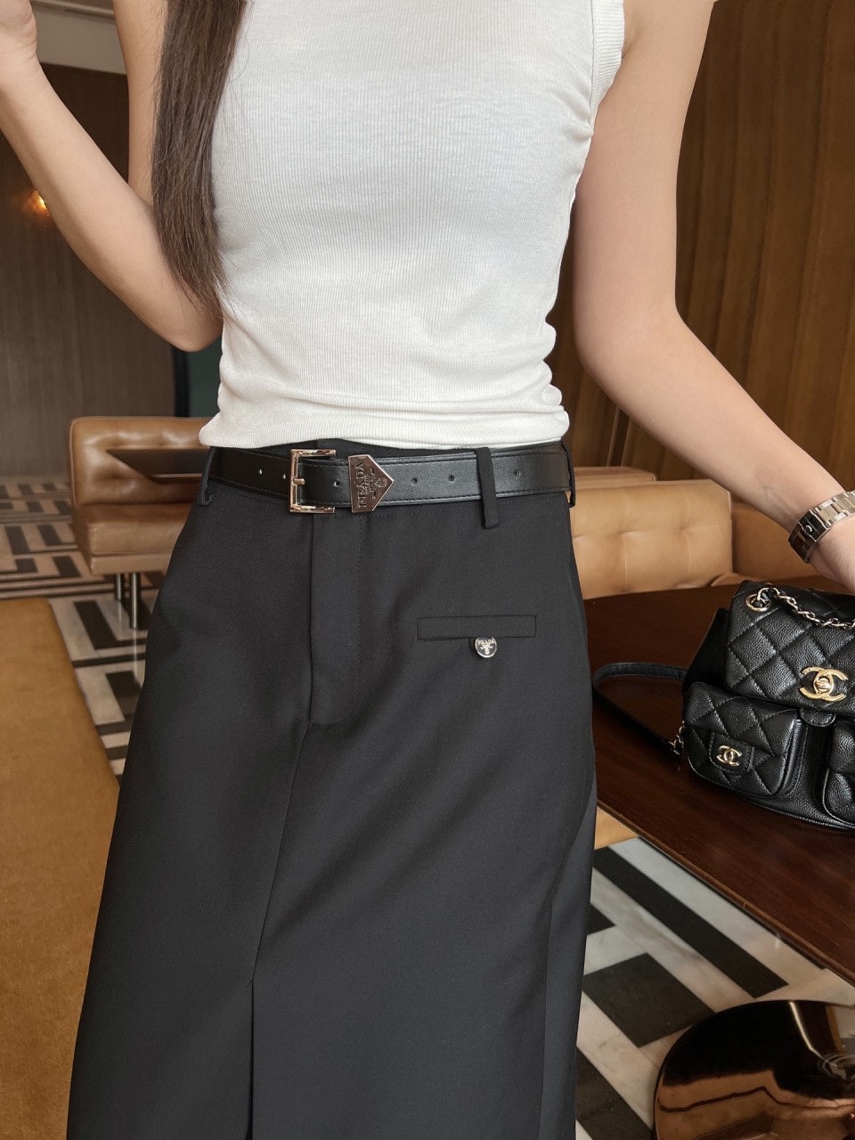 g_5a2Ud018svc1dwnghujdo81z_nmkvd6.jpg?type=e1920_std