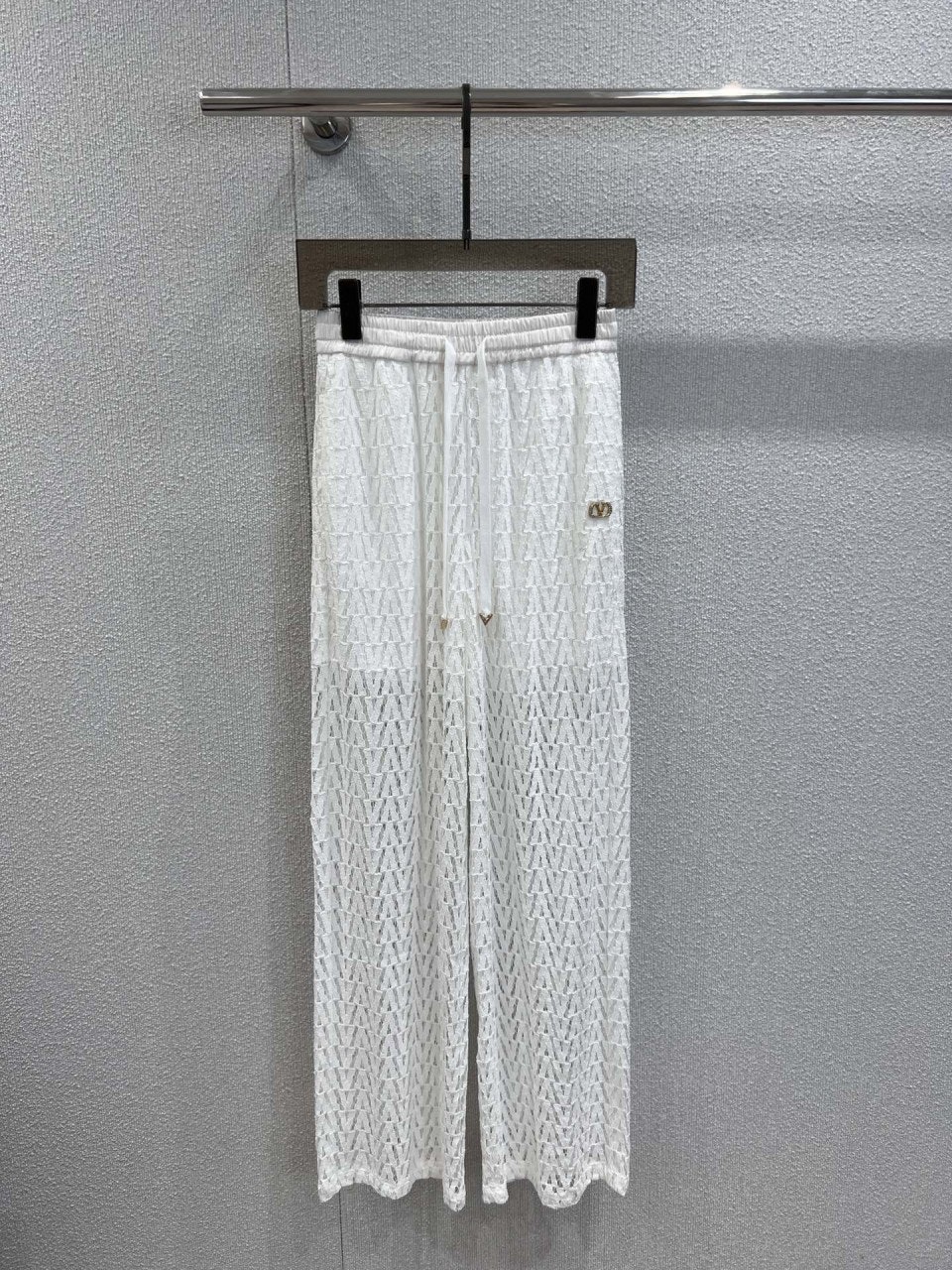 8_e8iUd018svcjkjygzsg24gb_1mx42.jpg?type=e1920_std