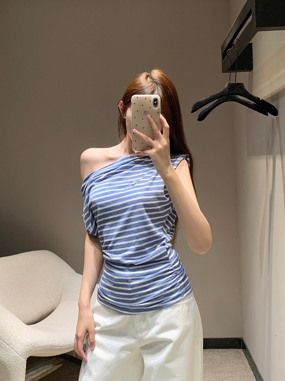 9_g89Ud018svc14qi00y0y85ds_1mx42.jpg?type=e1920_std