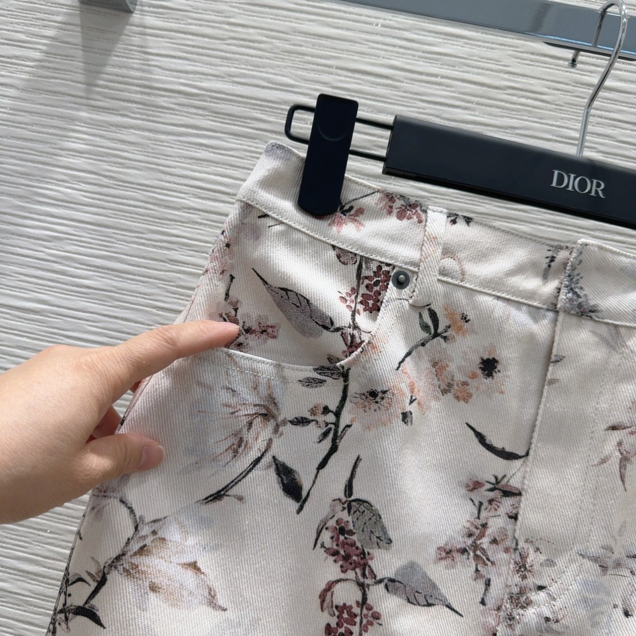 1_98aUd018svc13hk0ks57jinj_nmkvd6.jpg?type=e1920_std