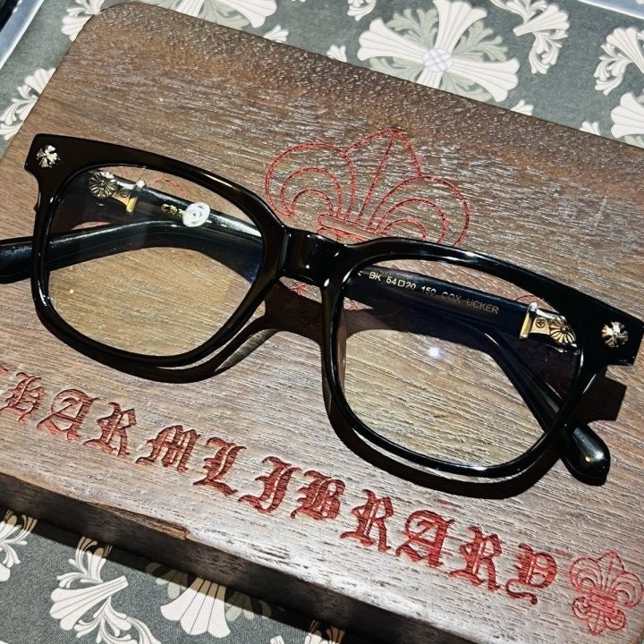 8_ac4Ud018svc18dq2xe8iugrp_fciblk.jpg?type=e1920_std