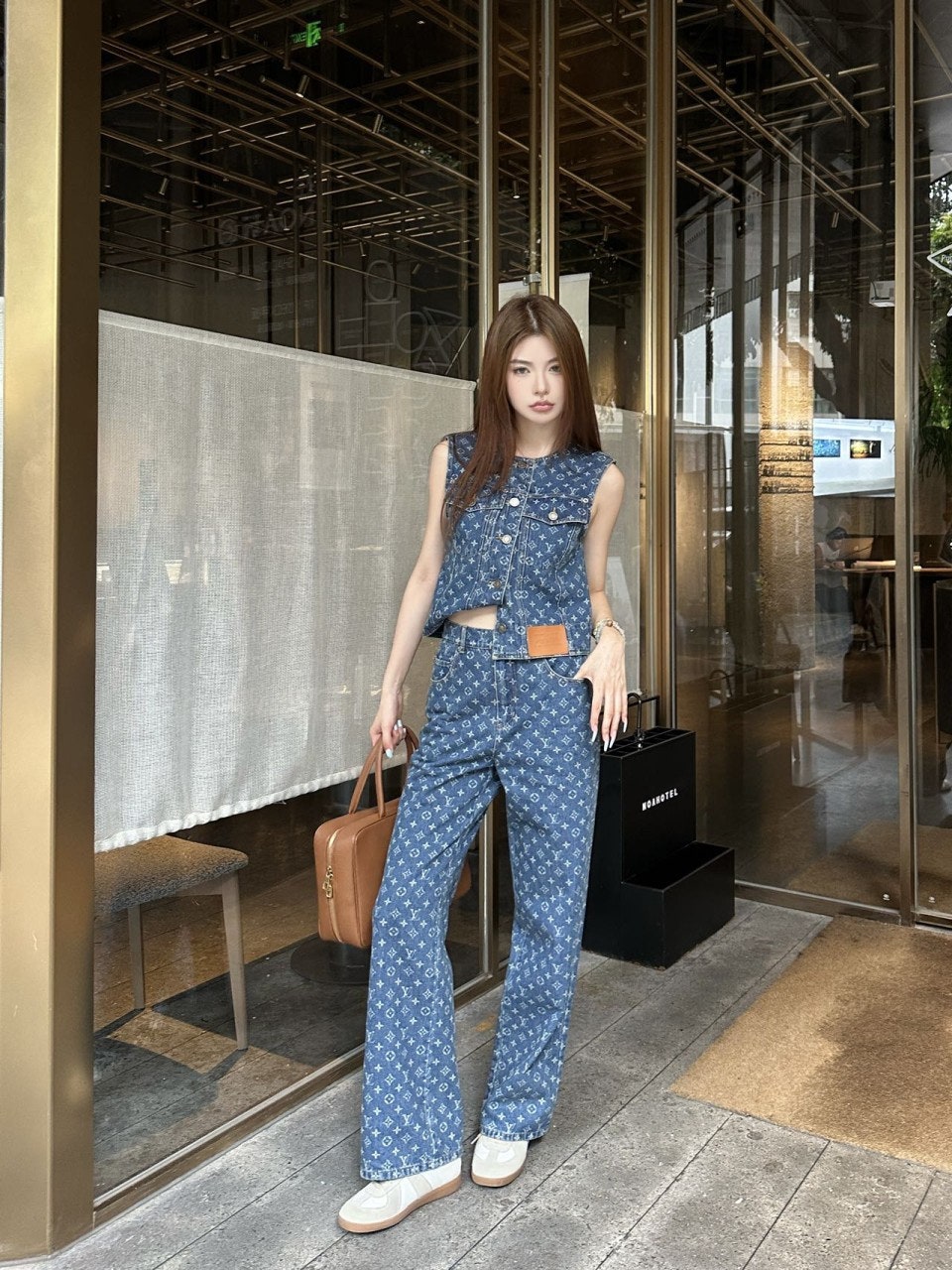 h_0h1Ud018svctpzhwa9r64on_1mx42.jpg?type=e1920_std