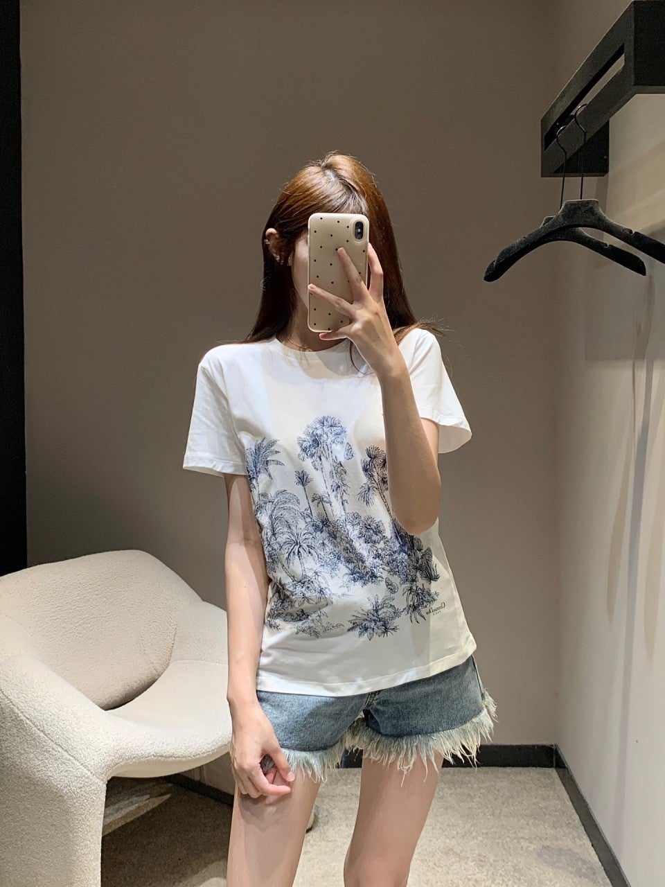 j_ei9Ud018svc1g2rp565o7k71_1mx42.jpg?type=e1920_std