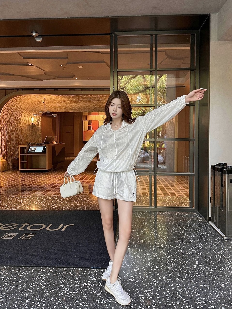 f_3h7Ud018svc18wtstcjl6wao_1mx42.jpg?type=e1920_std
