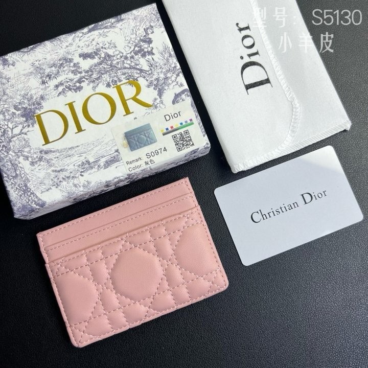 1_h6iUd018svc14o286tih094t_fciblk.jpg?type=e1920_std