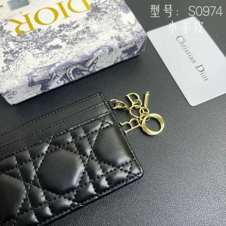 e_d6iUd018svcbxcqke45o29c_fciblk.jpg?type=e1920_std