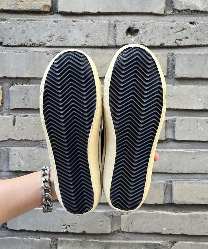 8_e77Ud018svchrug17fk2jj_fciblk.jpg?type=e1920_std