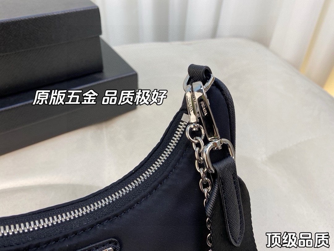 b_468Ud018svck8aun0uk3t4x_ojbs7m.jpg
