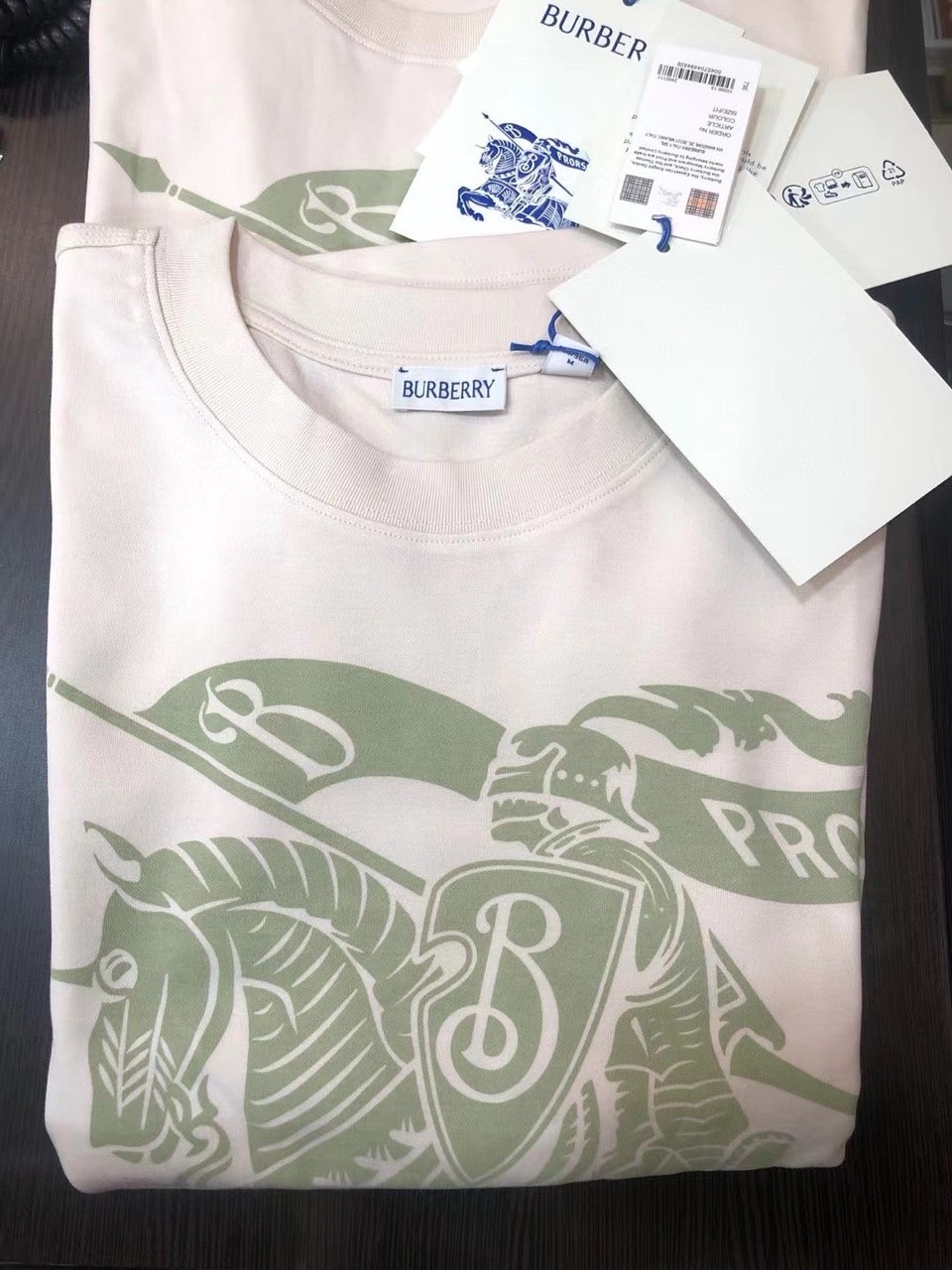g_b4aUd018svc1kbb262zyp18b_es7bce.jpg?type=e1920_std