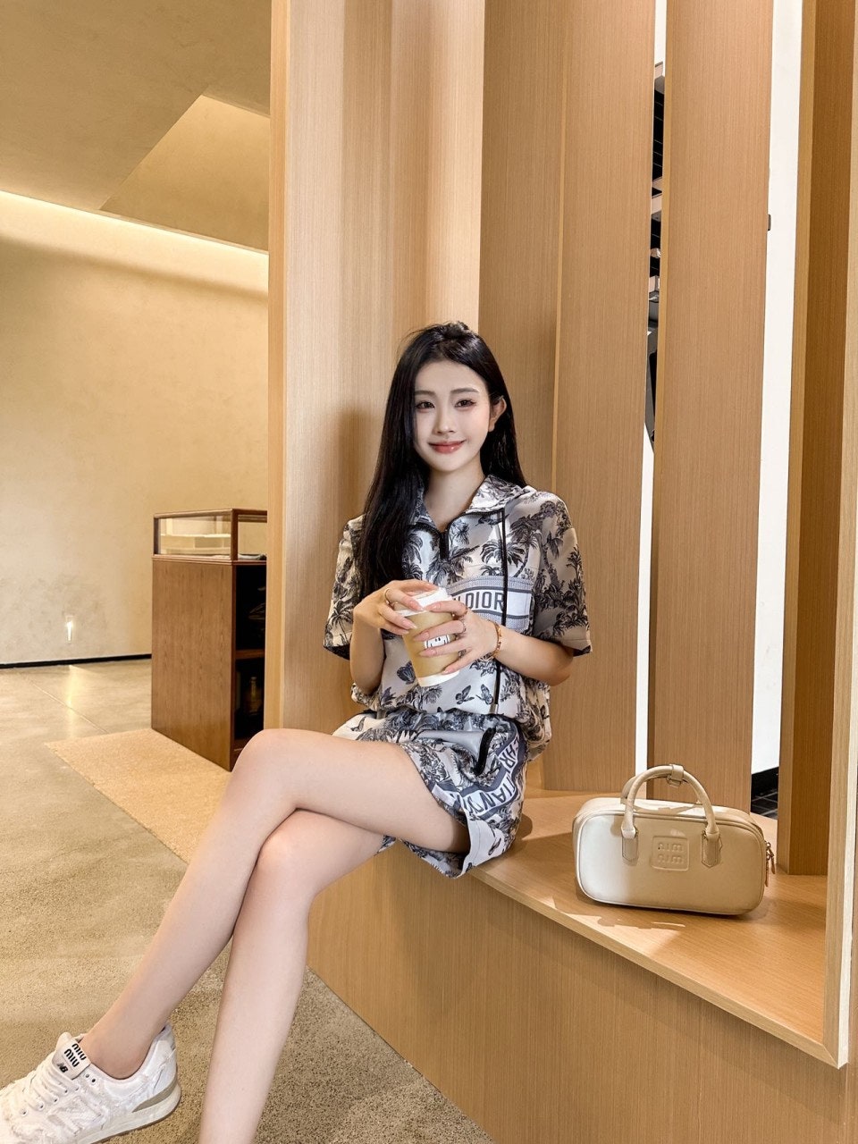 6_1j4Ud018svchesycqzfzhdp_1mx42.jpg?type=e1920_std