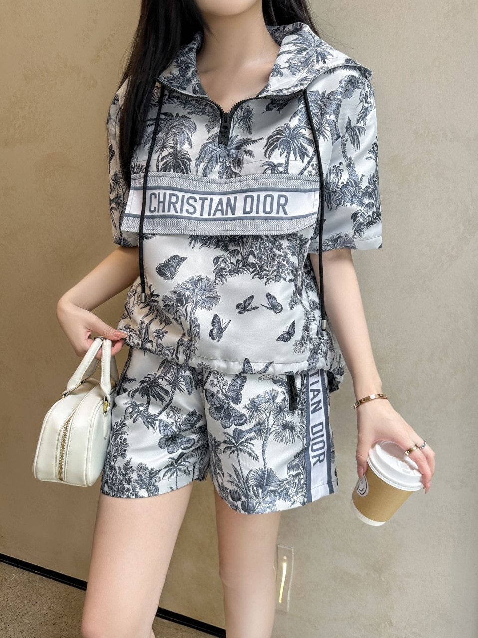 i_2j4Ud018svc10jg873c70ea9_1mx42.jpg?type=e1920_std