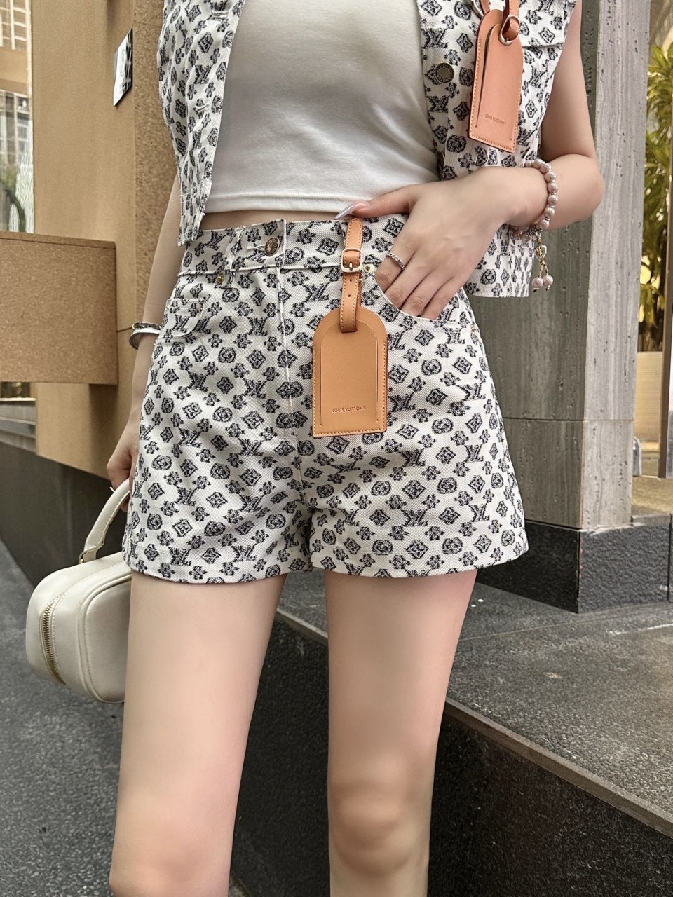 a_407Ud018svc1ot5k4fa5y0px_1mx42.jpg?type=e1920_std