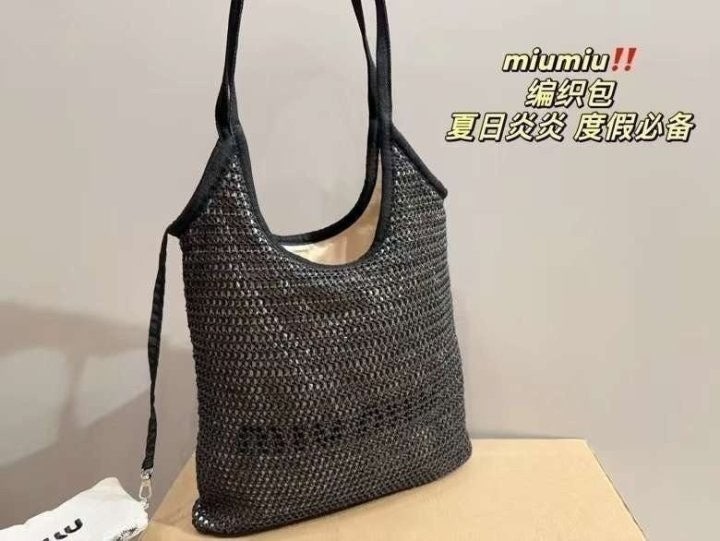 f_2abUd018svc12va45loxz5l1_fciblk.jpg?type=e1920_std