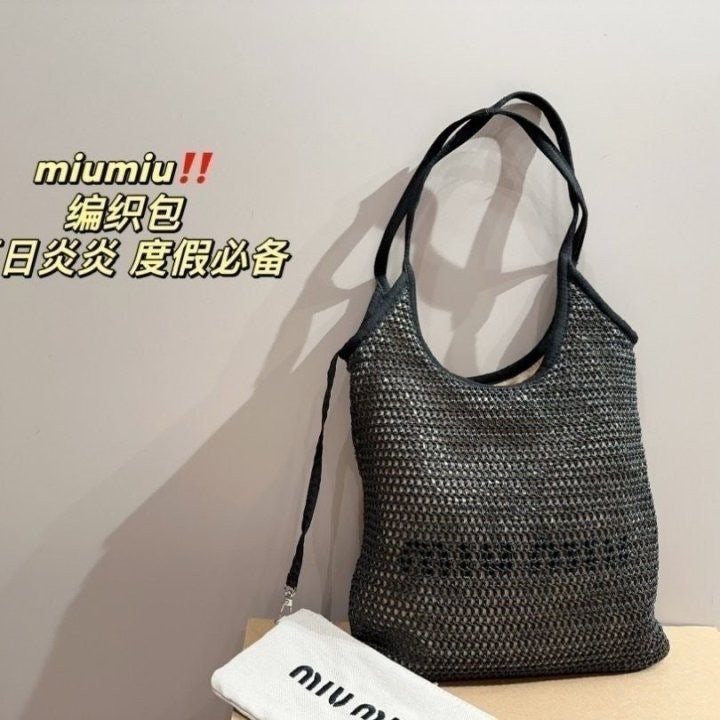 f_1abUd018svc11vjgzqdg6ylo_fciblk.jpg?type=e1920_std